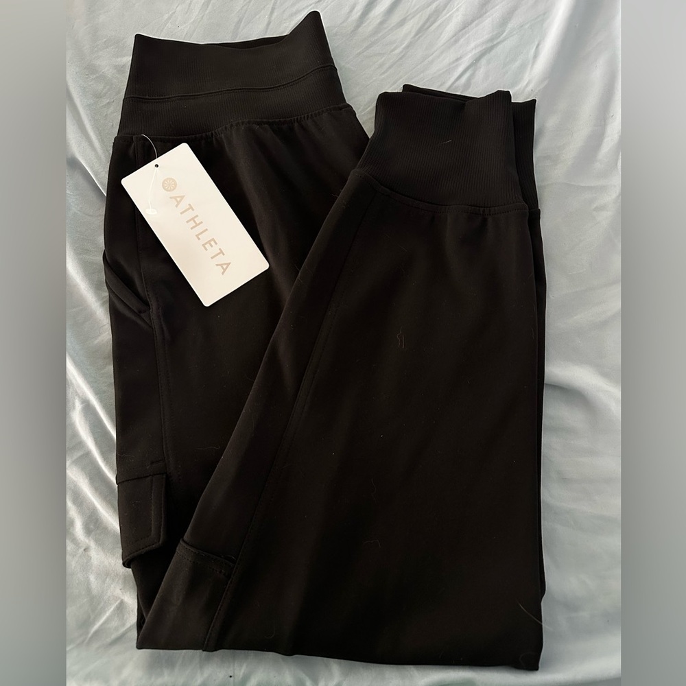 Athleta Venice Cargo Jogger - Size Petite Extra Small (XSP) - Black